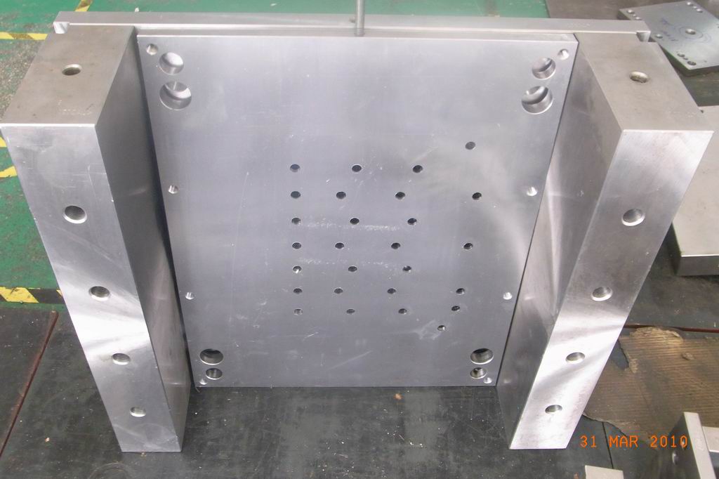 Injection Moulds 