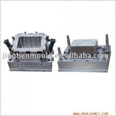 Plastic container mould