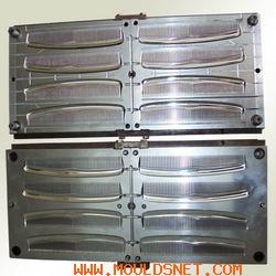 Plastic injection comb mould