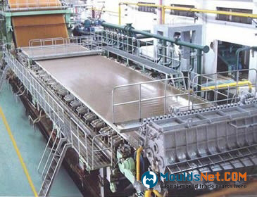 Brass woven wire cloth is installed on the papermaking machine.