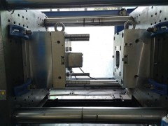 Cylinder Injection Mold